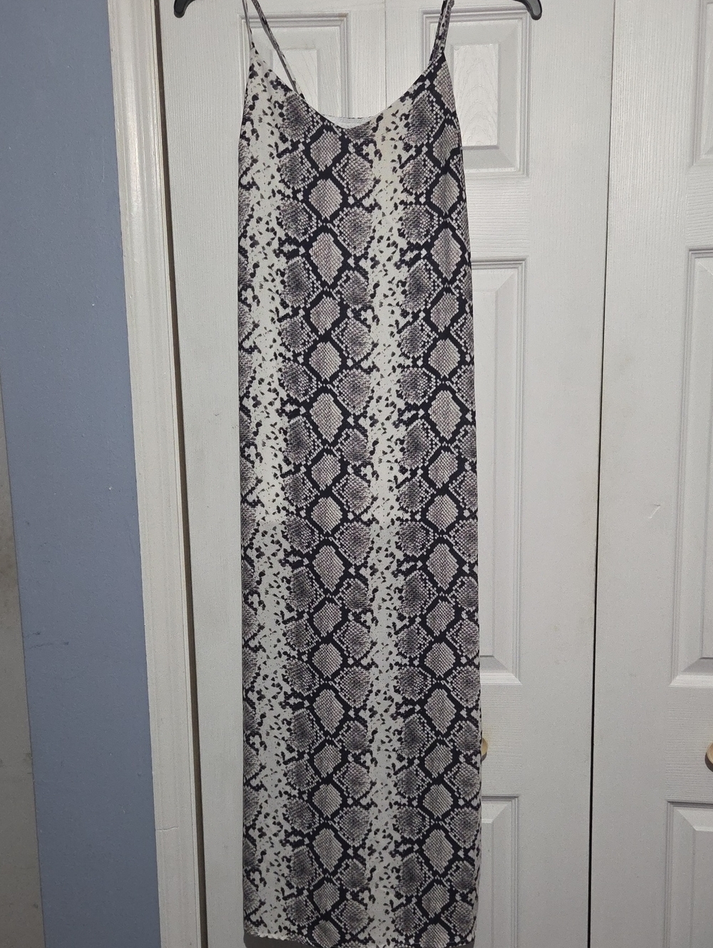 Pink Lily Snake Print Maxi Dress - Black and White
